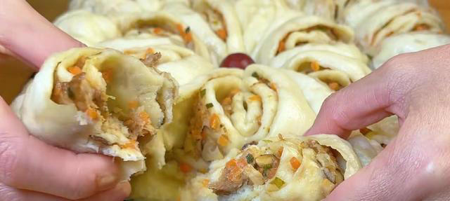 蒸花卷，直接上锅蒸是错的，教你一个小技巧，出锅蓬松暄软不塌陷