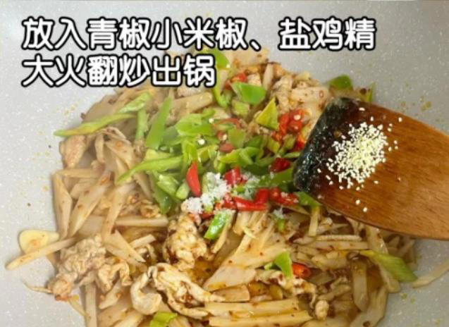夏日餐桌C位：莲藕和它是绝配，脆爽开胃，营养全面，错过太可惜