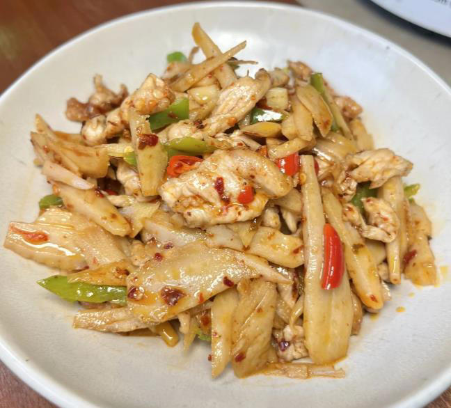 夏日餐桌C位：莲藕和它是绝配，脆爽开胃，营养全面，错过太可惜