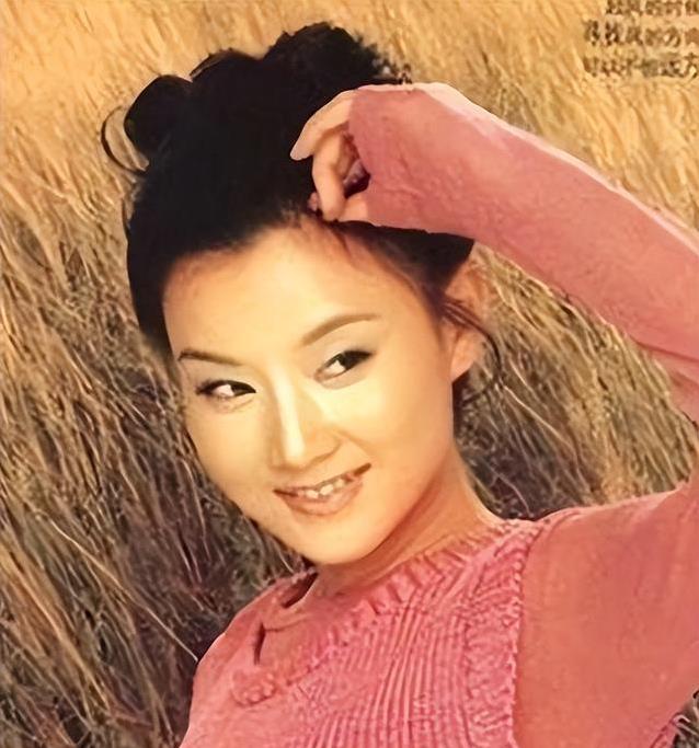 从春晚红遍全国，39岁隐退生子，她的选择让人佩服