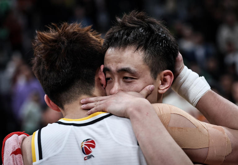 翻越高山，成为高山！浙江广厦成CBA历史第八支夺冠球队