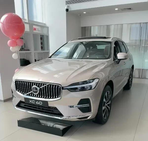 沃尔沃XC60暴降6折，24万开走豪华SUV，真值？