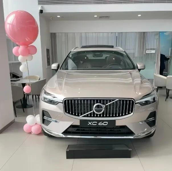 沃尔沃XC60暴降6折，24万开走豪华SUV，真值？