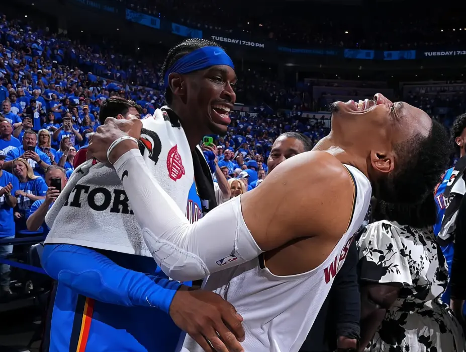 42分惨败，跌跌撞撞晋级！NBA实力最强球队，赛季冠军悬念不大了