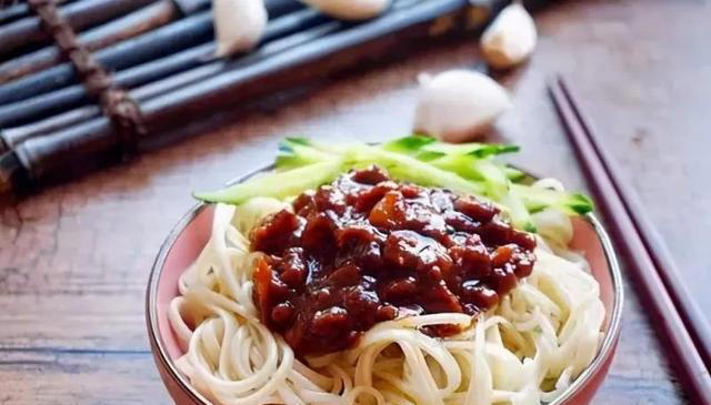 炸酱面的酱怎么做好吃又简单，炸酱面的酱的家常做法大全
