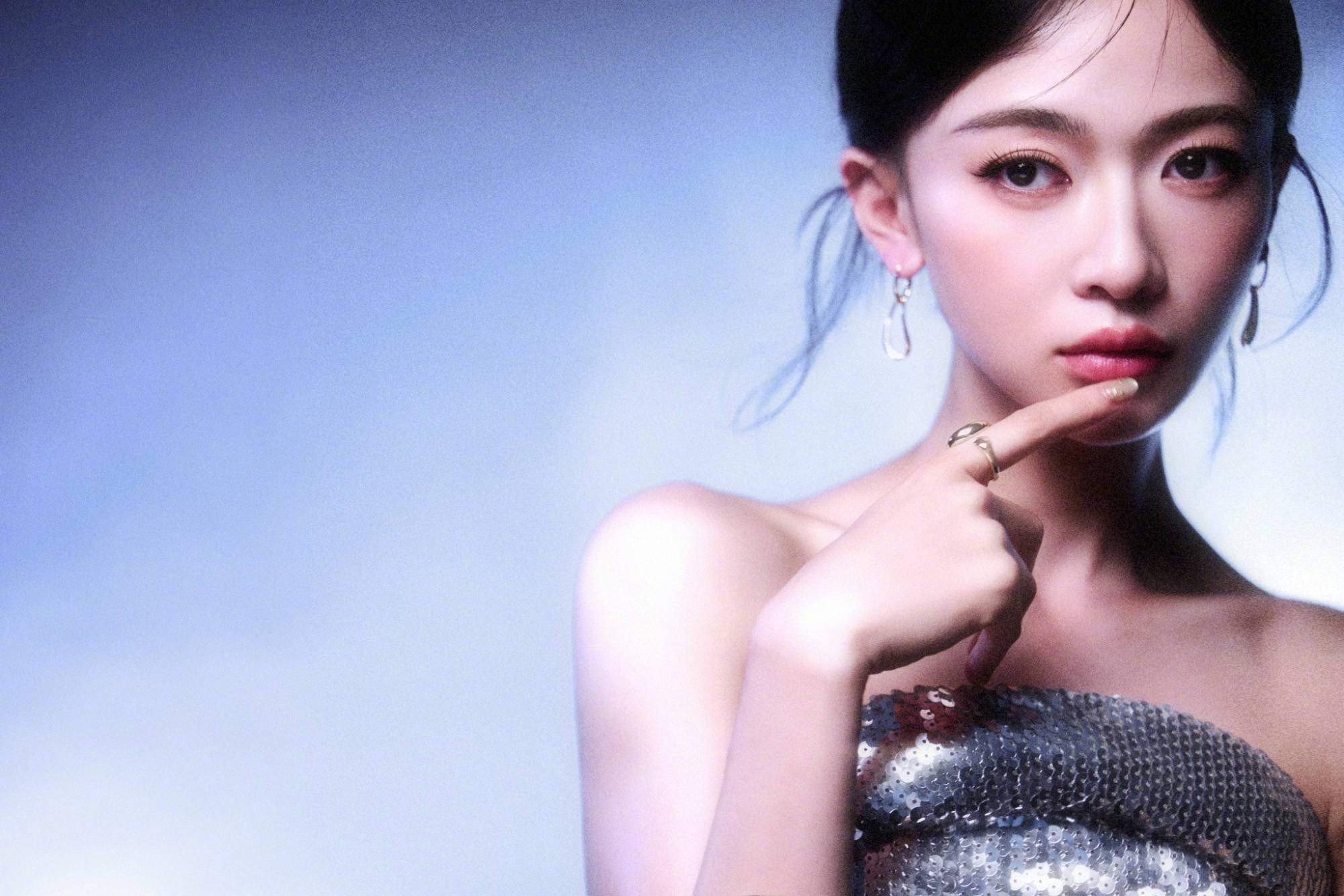 吴谨言产后复出被质疑事业难再有起色！于正发文力挺