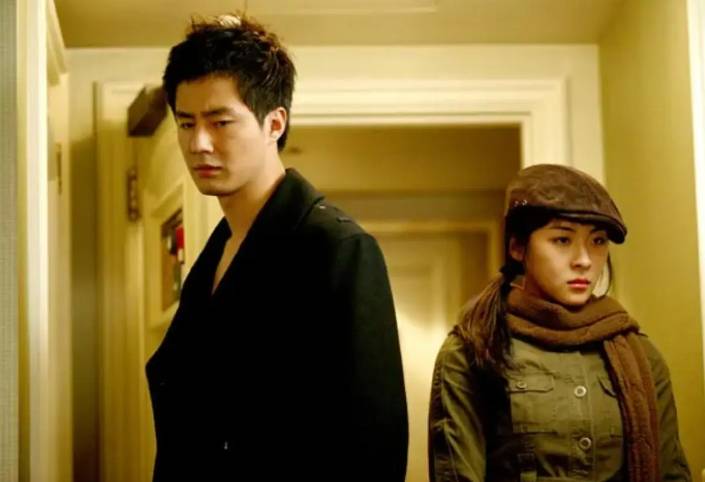 《色即是空》女主河智苑被偶遇，身材棒又漂亮，46岁状态太好了