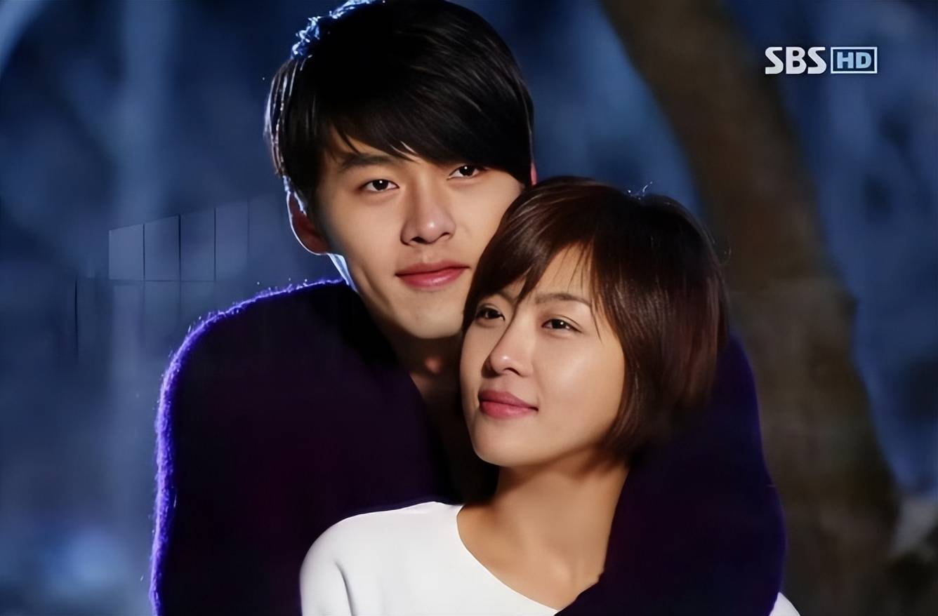 《色即是空》女主河智苑被偶遇，身材棒又漂亮，46岁状态太好了