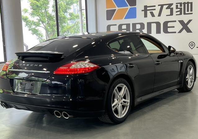 12万入手保时捷Panamera，豪华跑车梦值不值？
