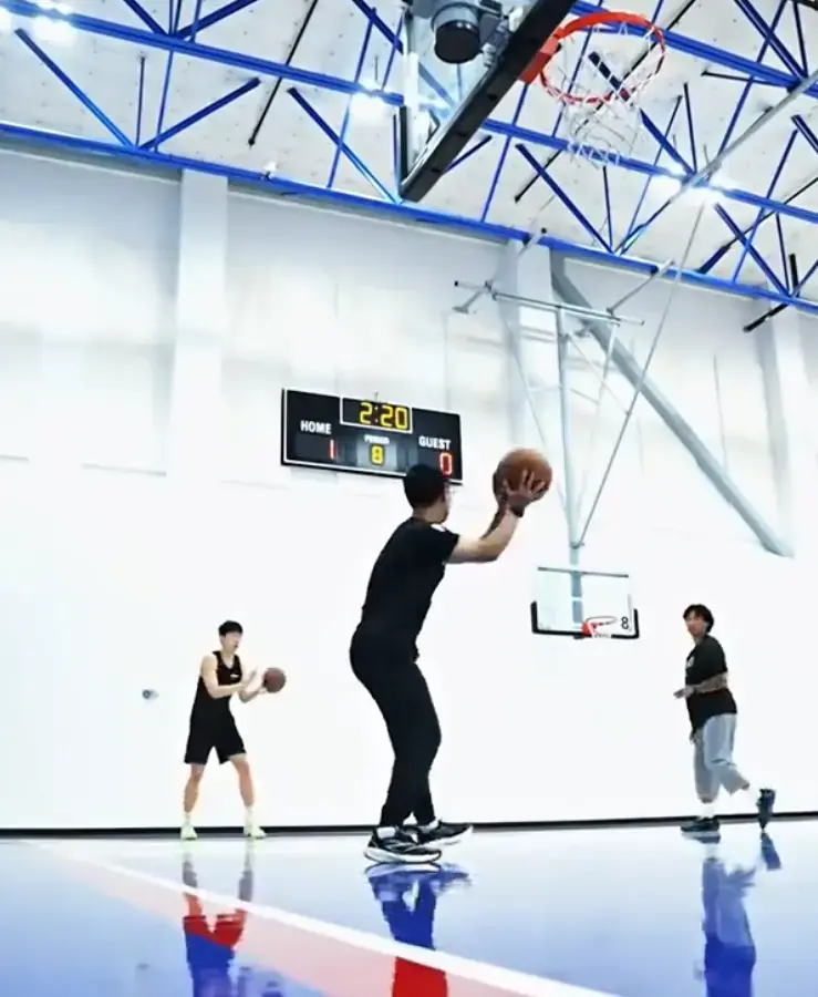 三分15中14！杨瀚森全面升级，苏群：获得11家NBA球队邀请