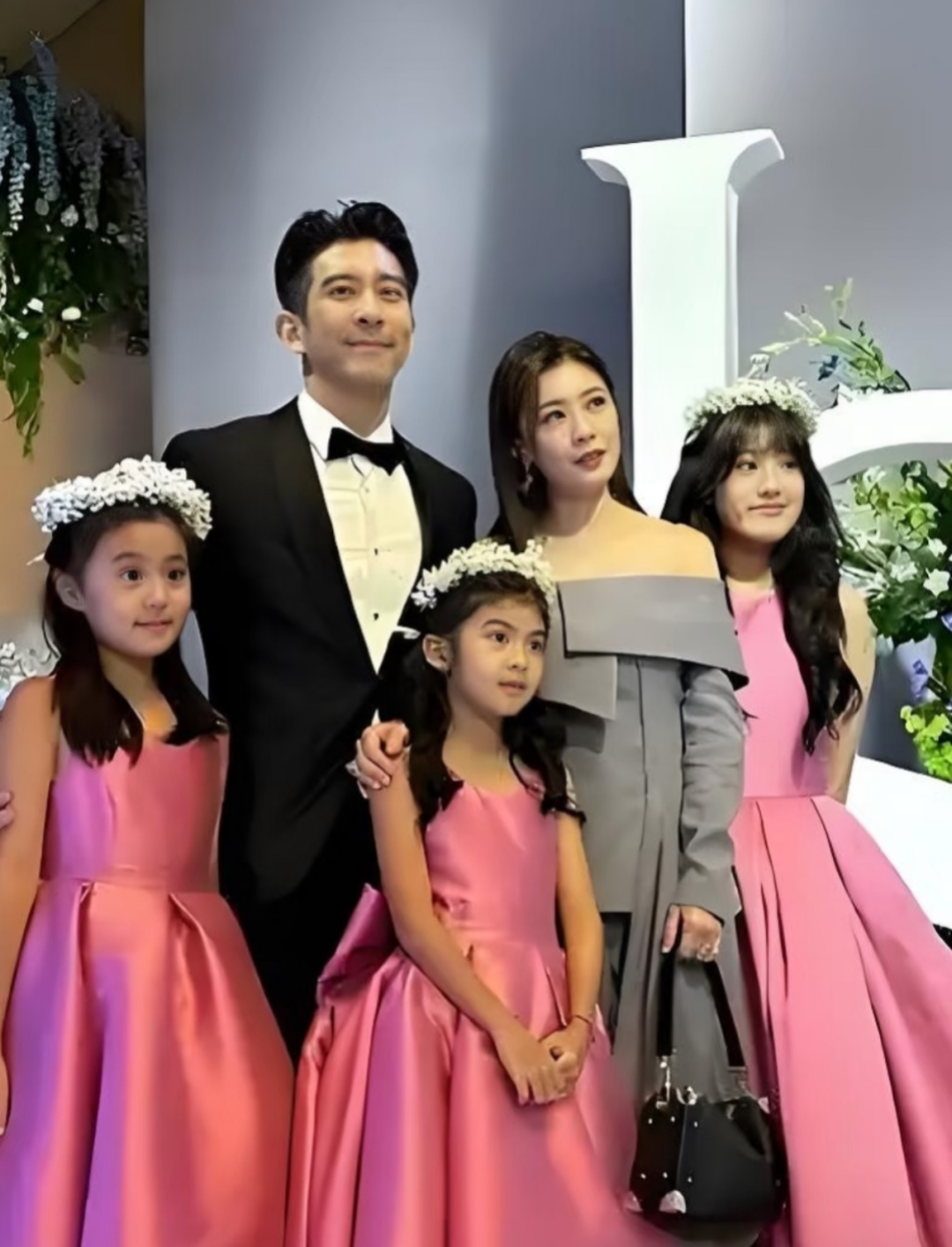 贾静雯修杰楷陷酒驾乌龙，女方一句“太荒谬”成教科书级回应