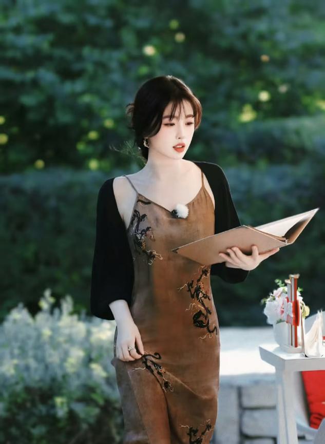 虞书欣穿马面裙太精致，古代与现代的完美碰撞，国风终于成主流