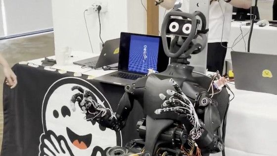 HuggingFace 推出 HopeJR 和 ReachyMini 两款开源人形机器人-图2