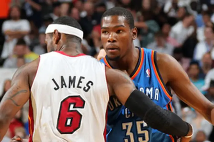 12年MVP之争，为何数据战绩更好的KD输给詹姆斯？这些因素是关键