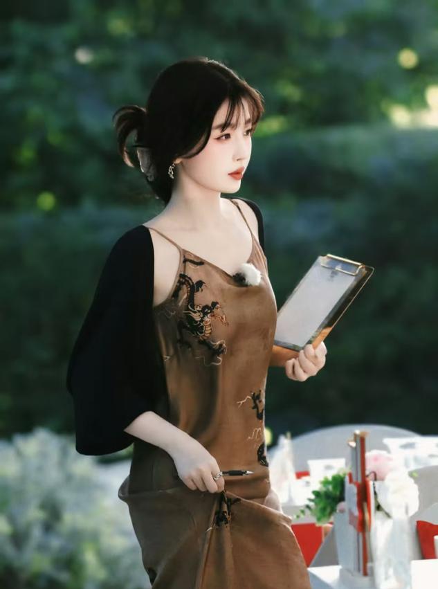 虞书欣穿马面裙太精致，古代与现代的完美碰撞，国风终于成主流