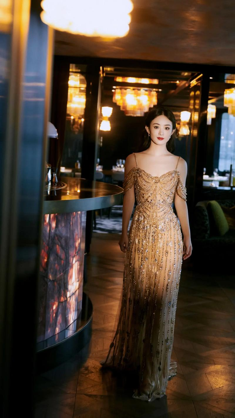 赵丽颖新剧《在人间》首播引热议，多重人格故事触动观众内心