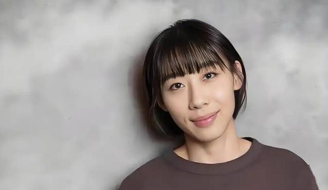 任素汐恋情风波不断，前夫跪地求复合，她却选择事业？