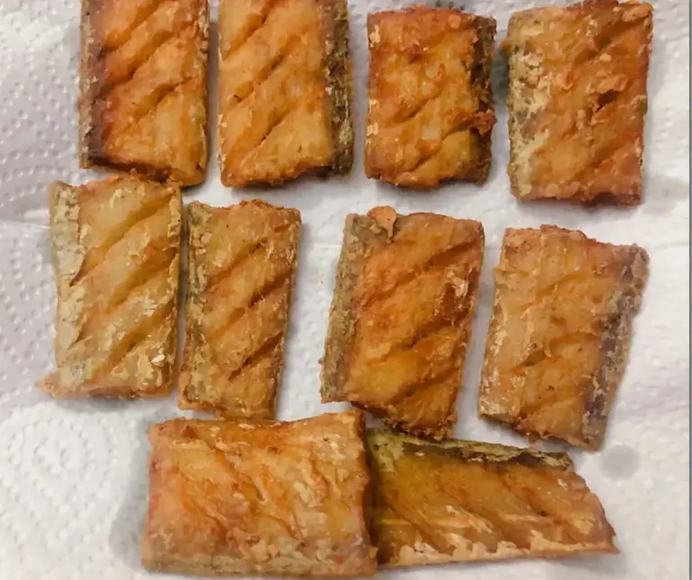 炸带鱼，不要乱加料！教你正确做法，带鱼香酥不腥，好吃得很