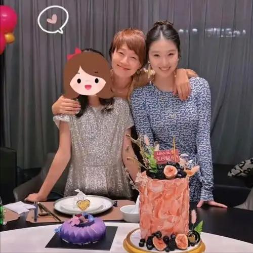 看见马伊琍深夜官宣喜讯，才意识到，她已是文章高攀不起的存在！