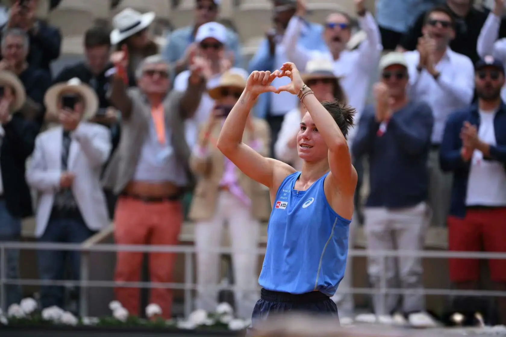 1-2！法网大爆冷：两位前四种子出局，郑钦文冲击半决赛时间确定