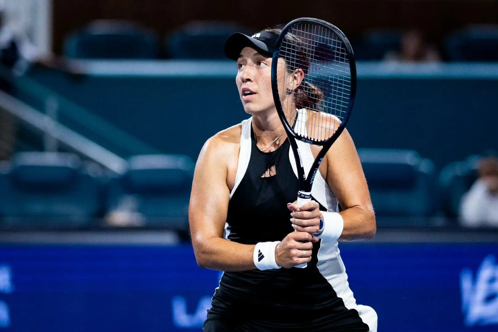 1-2！法网大爆冷：两位前四种子出局，郑钦文冲击半决赛时间确定