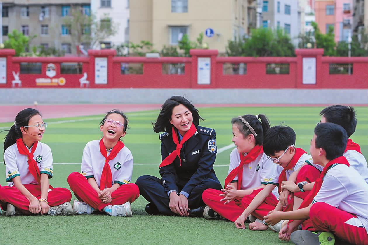 ����������У԰