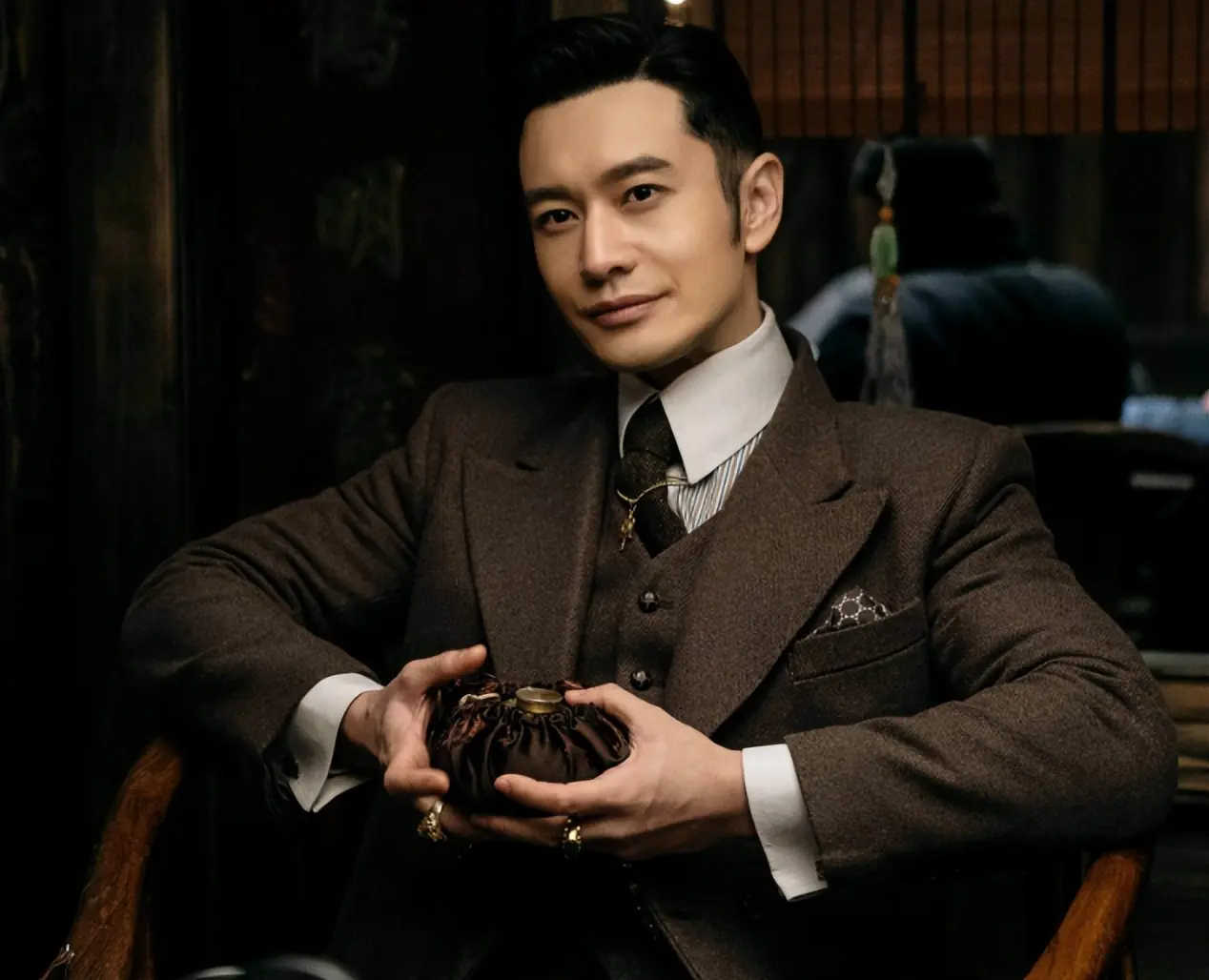 6月9日开播！金鸡影帝主演，生死暗战一触即发，这才是谍战精品