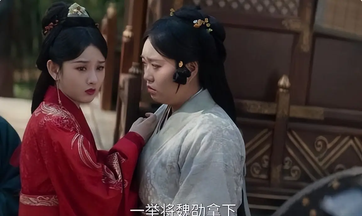 《折腰》：当李雪琴混进古装剧，和宋祖儿同框时，简直是降维打击