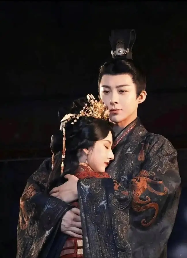 《折腰》：当李雪琴混进古装剧，和宋祖儿同框时，简直是降维打击