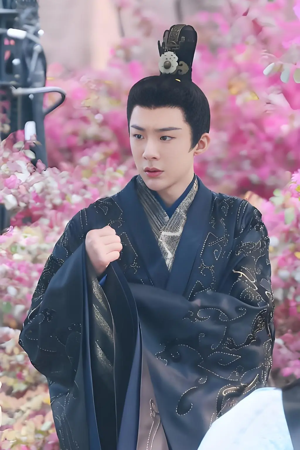 《折腰》：当李雪琴混进古装剧，和宋祖儿同框时，简直是降维打击