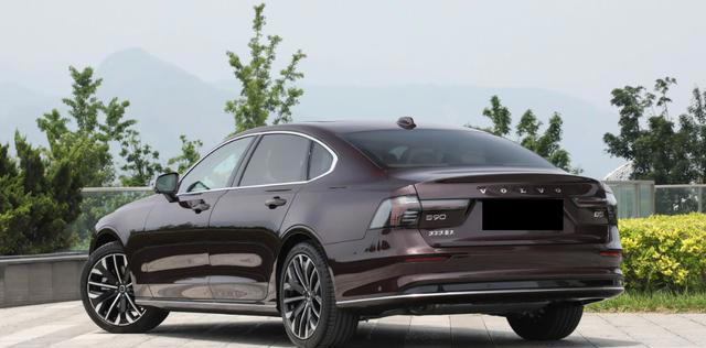 全新沃尔沃S90或于5月29日上市，外观内饰均升级，你期待吗？