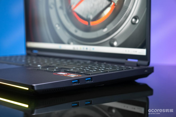锐龙9 9955HX3D + RTX 5090“千帧”游戏神器机械革命苍龙16 Ultra旗舰电竞游戏本测评