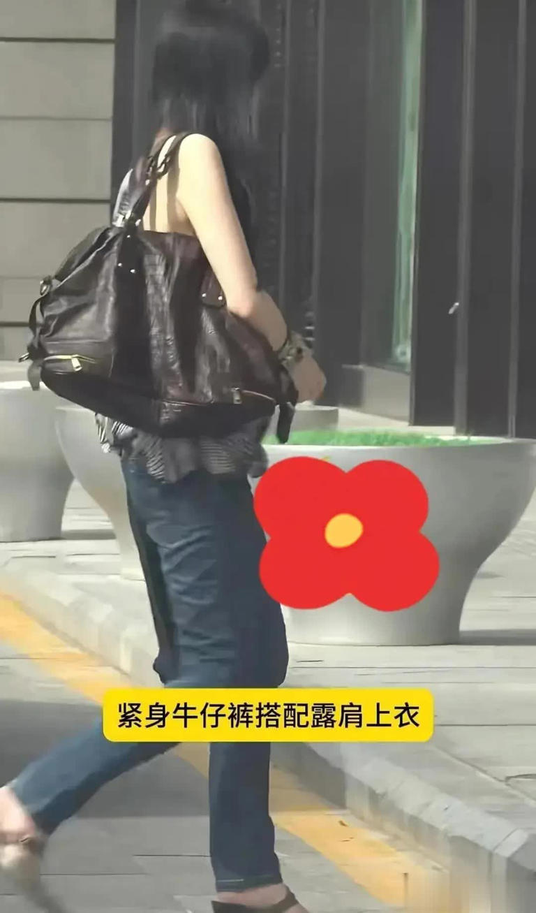王菲女儿李嫣近照曝光，时尚穿搭魅力足，嘴巴修复效果惊艳