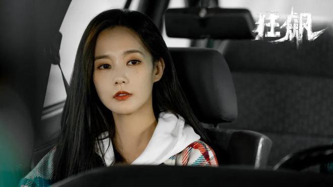 李一桐：内娱中的“体寒”演员，火不起来的原因何在？