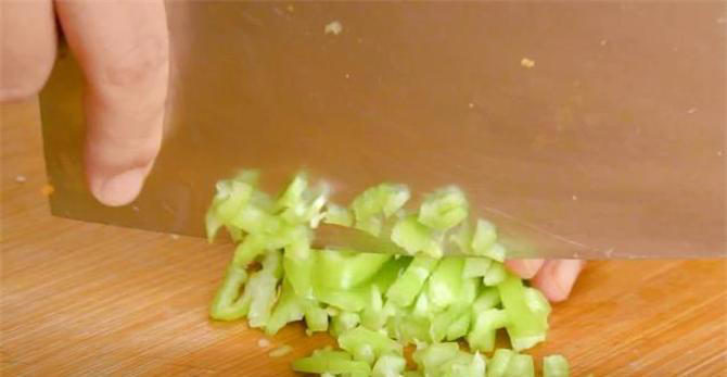 面粉不要蒸馒头了，教你新吃法，柔软千层，出锅比包子油条好吃