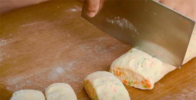 面粉不要蒸馒头了，教你新吃法，柔软千层，出锅比包子油条好吃