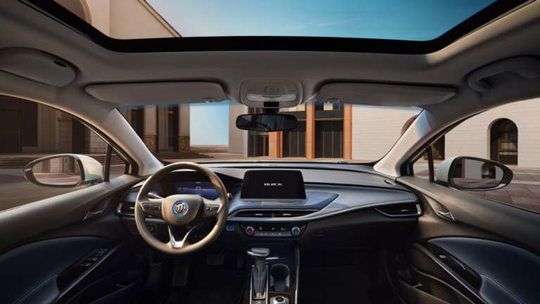 又一合资车放弃“尊严”了！从近20万降至8.58万，性价比完胜比亚迪秦