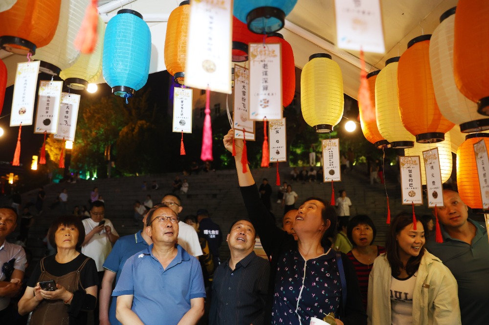 ͼƬ���ţ�ǭ�����������䡱��ҽҩ�Ļ�ҹ��