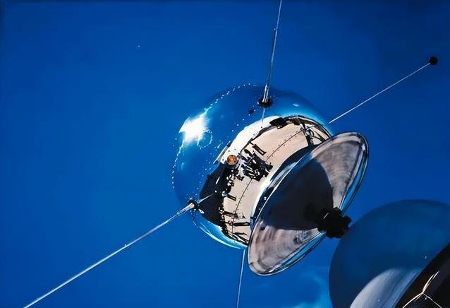 46年失联卫星复活，信号传回地球，太空危机却悄然逼近？
