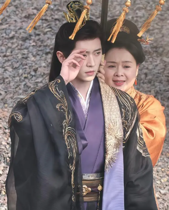 白鹿新剧《莫离》未拍先火！古装造型引期待，看到男主：心动了！