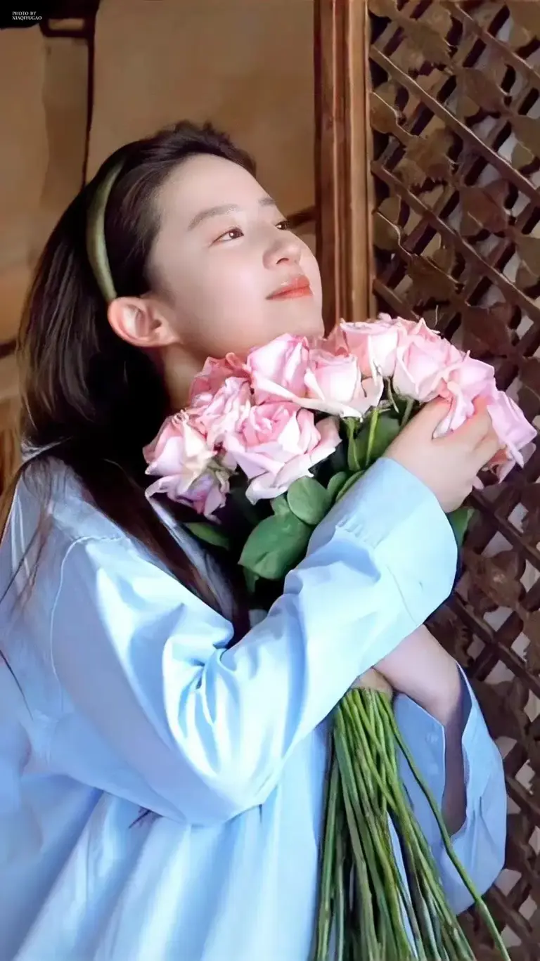 都是创新剧，刘亦菲成第一个吃螃蟹的人，赵丽颖却步杨幂后尘