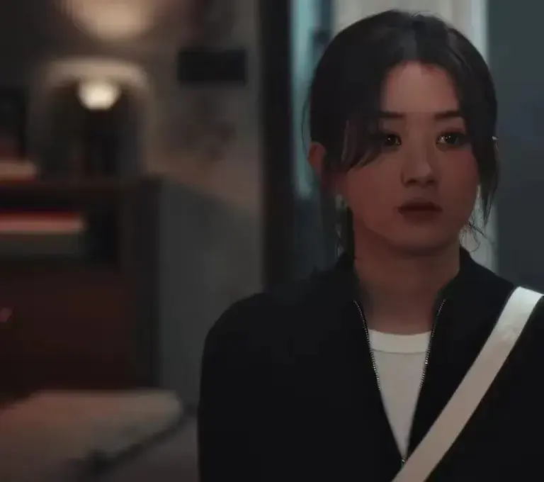 都是创新剧，刘亦菲成第一个吃螃蟹的人，赵丽颖却步杨幂后尘