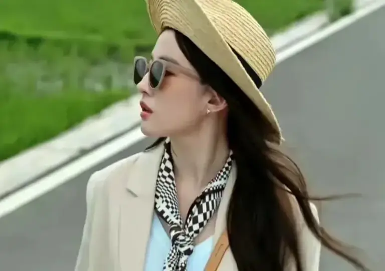 都是创新剧，刘亦菲成第一个吃螃蟹的人，赵丽颖却步杨幂后尘