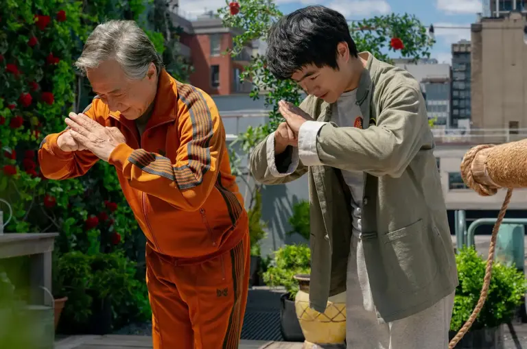 破4亿！海外票房将超《哪吒2》，71岁成龙又给国产片上了一课