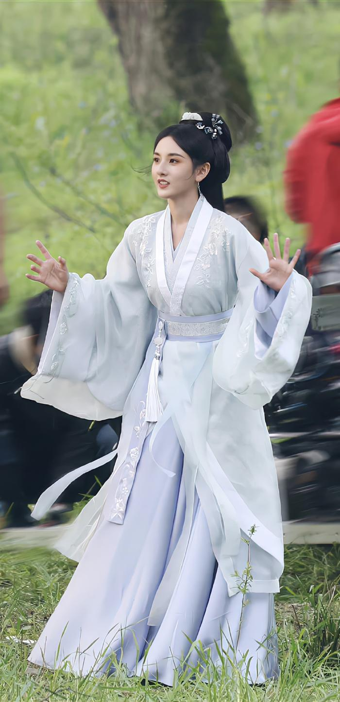 宋祖儿，可爱美貌与实力演技的双重魅力，如何让她从风波中崛起？