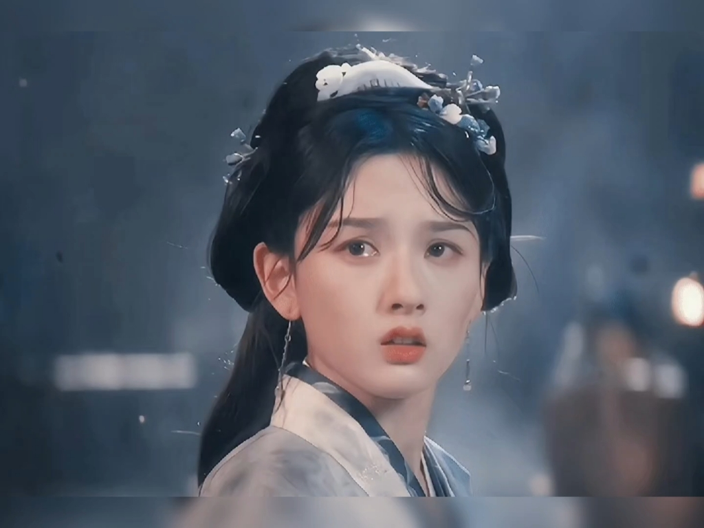 宋祖儿《聊斋》树妖造型引发热议，眼尾一滴泪，施法瞬间惊艳