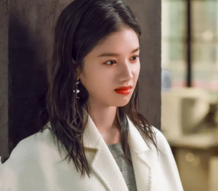 又一部23集都市大剧来袭！演员阵容非常强大，积压两年多终于来了