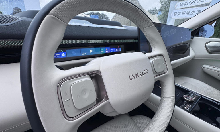 六座皆C位！领克900昆明集体交车，开启高端出行新时代