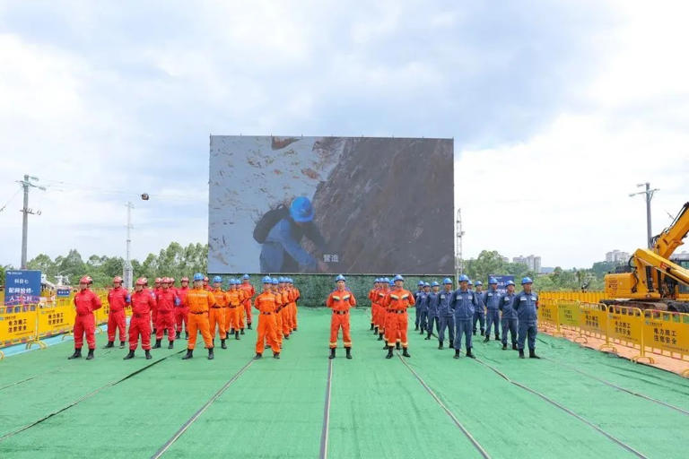 国家能源局举办“光明守护-2025”电力应急救援综合演练