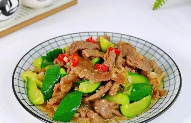 6月，建议女人别太节省，这8道菜该吃就吃，应季食，体质好身不虚